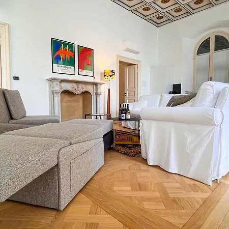 Carmine 18 By Arbaspaa 아파트